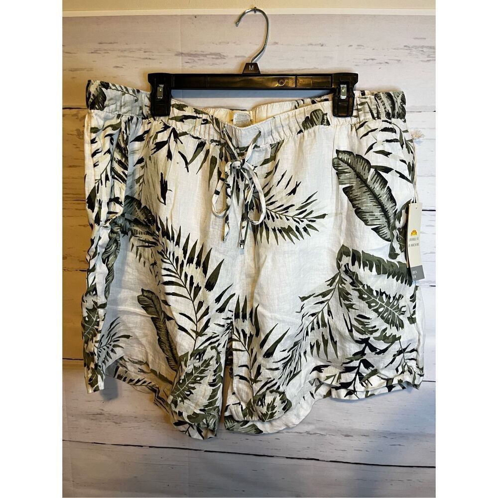 C&C California Cream Shorts with Green Leaf Print